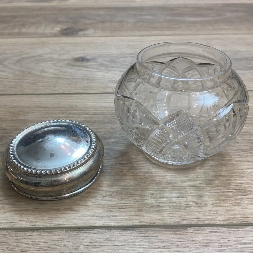 Antique Cut Glass‎ Apothecary Jar